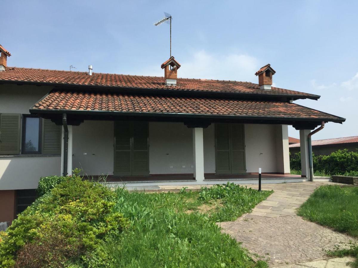 Caroline Home Anzano Del Parco Exterior photo